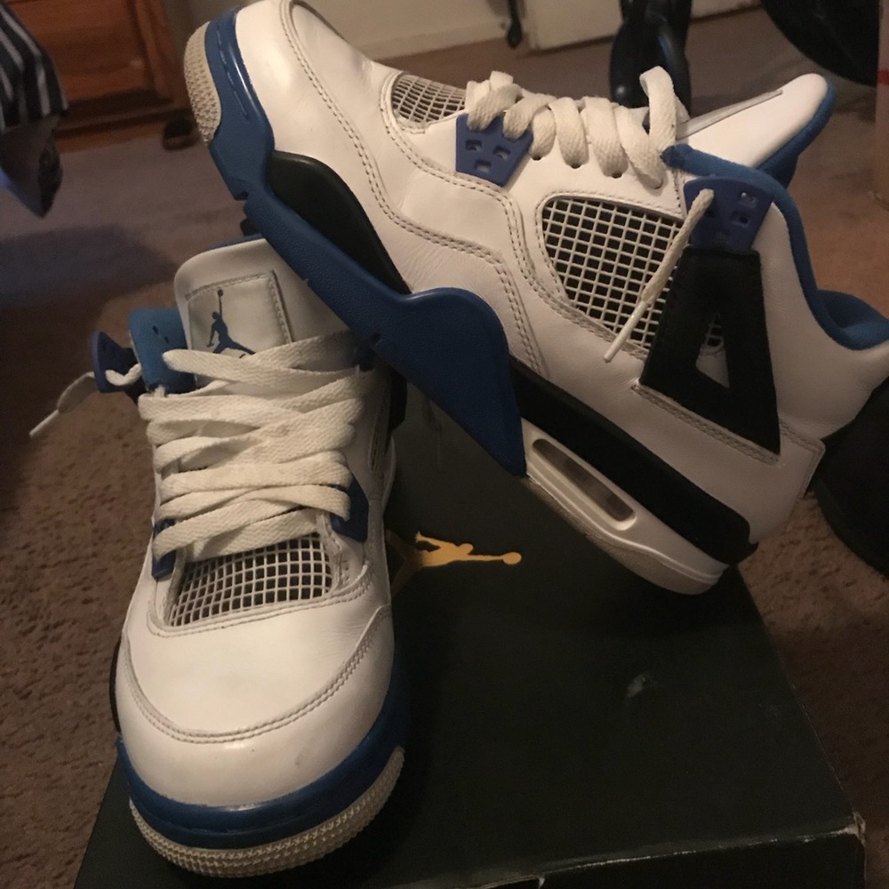 Retro 4 size 6.5